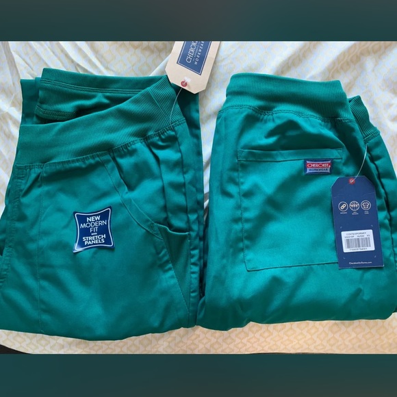 Cherokee Workwear Mid Rise Straight Leg Scrub Pants WW210P XS Petite (2 PAIRS) - Picture 3 of 3